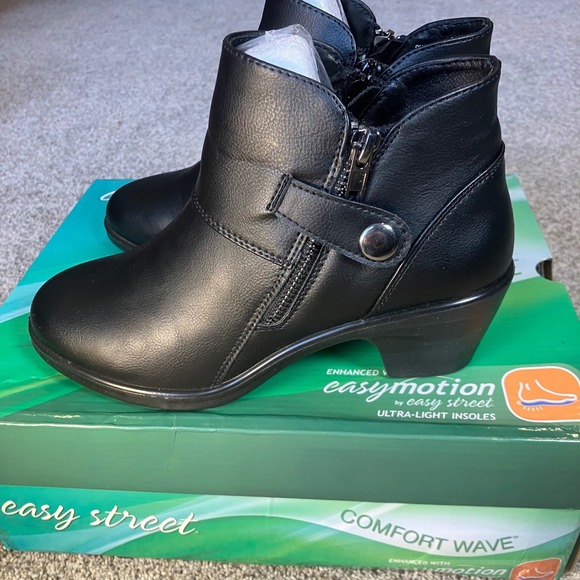 easy street Shoes - Easy Street Fritzi Black Ankle Boots Womens 6W Comfort Wave Bootie NIB Orig $75
